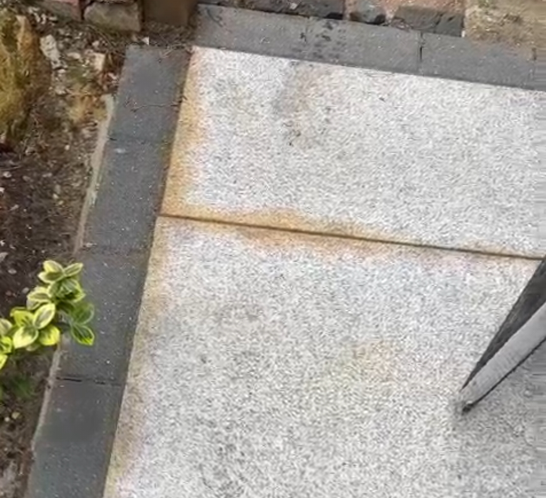 WHY BLACK GROUT TURNS ORANGE AND HOW TO REMEDY IT ECOPROTEC